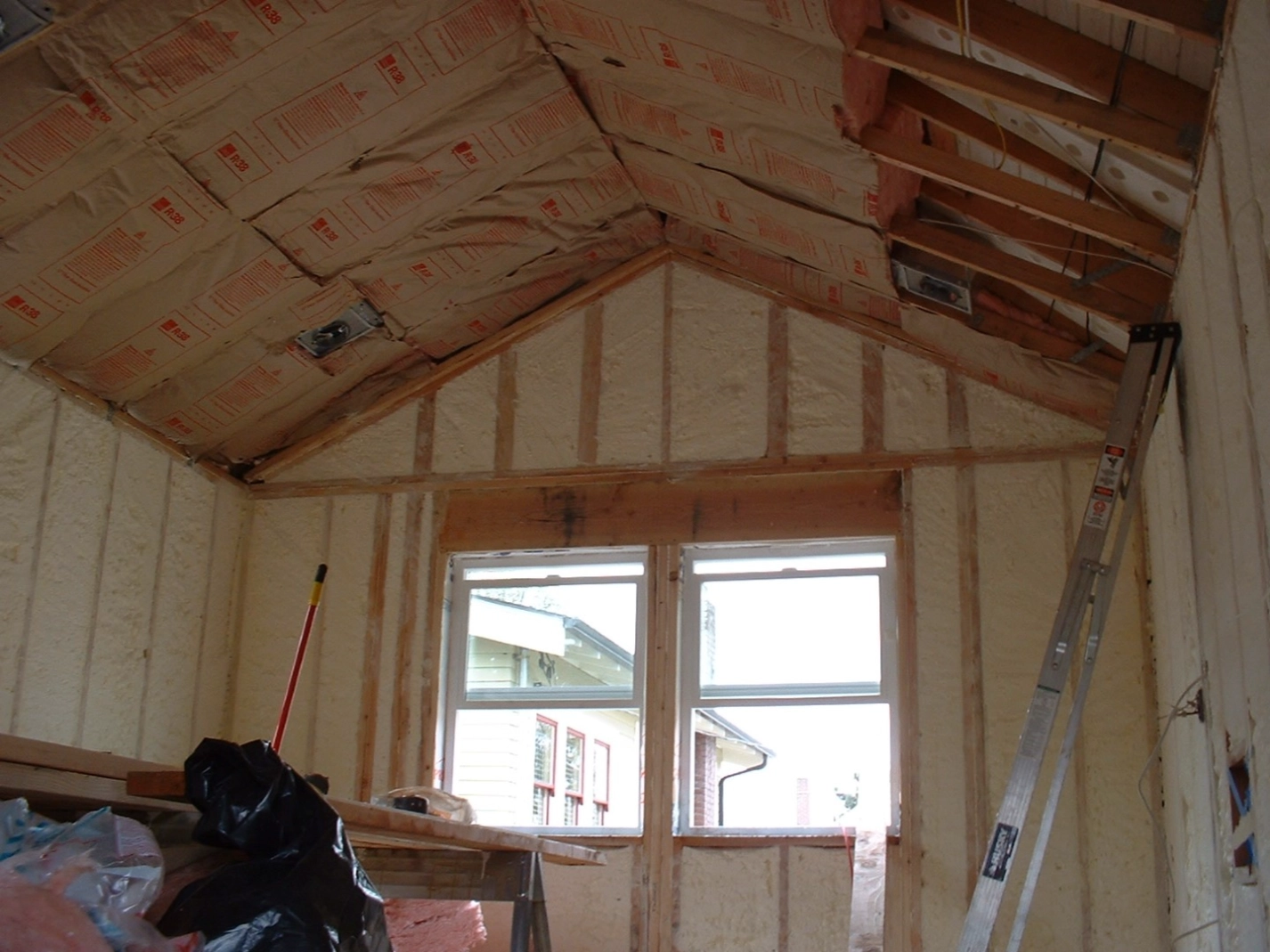 Which Insulation Strategy Works Best for Seattle Air Sealing?